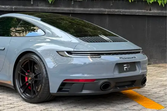 PORSCHE-911-2023