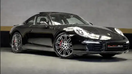 PORSCHE-911-2015