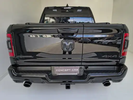 RAM-1500-5.7 V8 GASOLINA REBEL CD 4X4 AUTOMÁTICO RAM-1500-2023