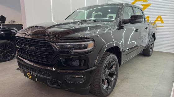 RAM 1500 5.7 V8 GASOLINA LIMITED NIGHT EDITION CD 4X4 AUTOMÁTICO