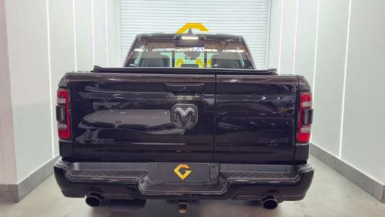 RAM-1500-5.7 V8 GASOLINA LIMITED NIGHT EDITION CD 4X4 AUTOMÁTICO RAM-1500-2023