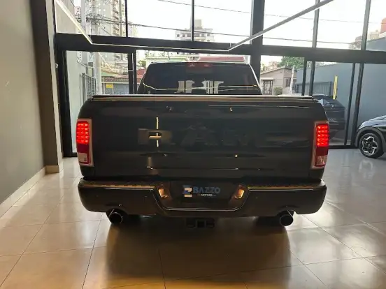 RAM-CLASSIC-5.7 V8 GASOLINA LARAMIE NIGHT EDITION CD 4X4 AUTOMÁTICO RAM-CLASSIC-2023