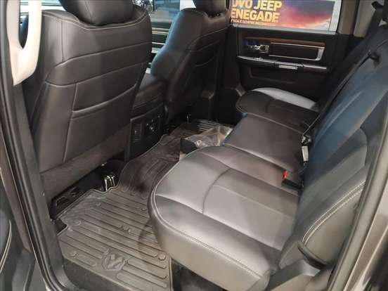 RAM-CLASSIC-5.7 V8 GASOLINA LARAMIE CD 4X4 AUTOMÁTICO RAM-CLASSIC-2023