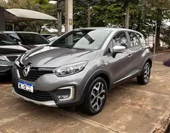 RENAULT CAPTUR 1.6 16V SCE FLEX BOSE X-TRONIC RENAULT CAPTUR 1.6 16V SCE FLEX BOSE X-TRONIC