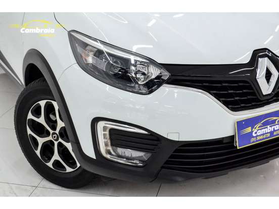 RENAULT-CAPTUR-2020