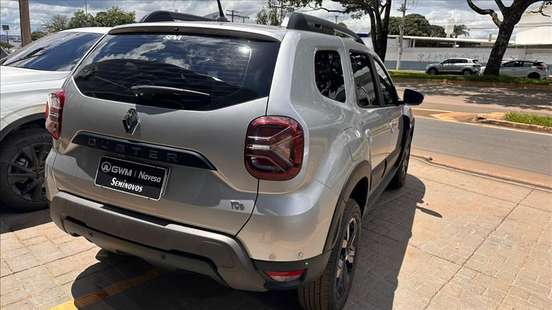 RENAULT-DUSTER-2024