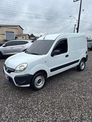 RENAULT-KANGOO-2015