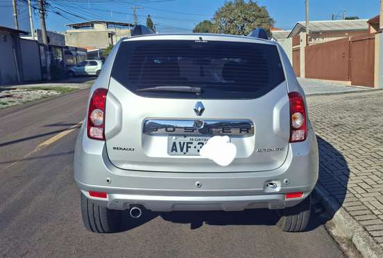 RENAULT-DUSTER-2012