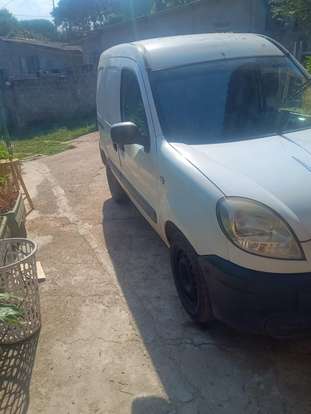 RENAULT-KANGOO-2010