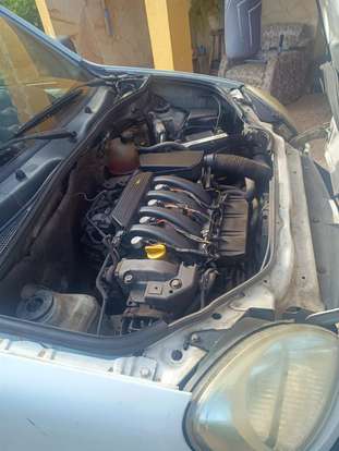 RENAULT-KANGOO-2010