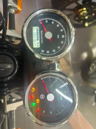ROYAL ENFIELD-INTERCEPTOR-2020