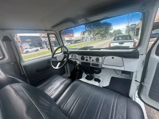 TOYOTA-BANDEIRANTE-3.7 BJ55LP-B 4X4 CS DIESEL 2P MANUAL TOYOTA-BANDEIRANTE-2001