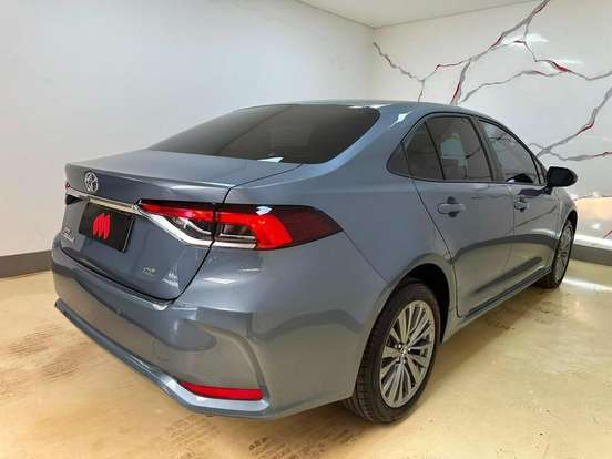 TOYOTA-COROLLA-2025