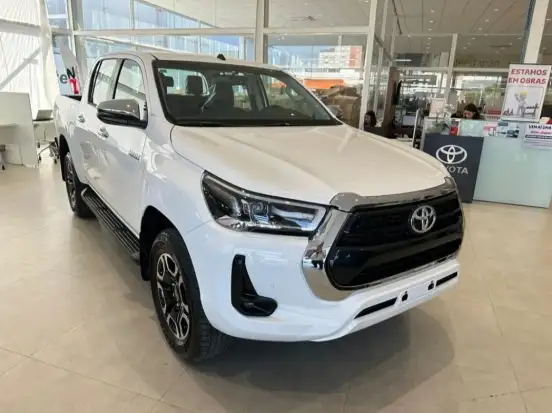 TOYOTA-HILUX-2025