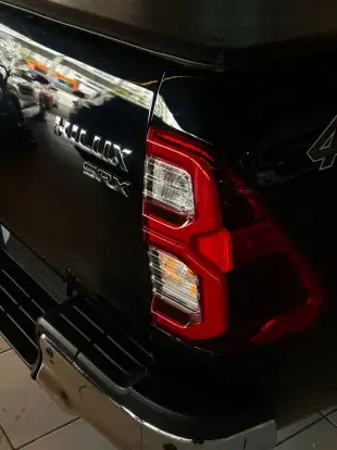 TOYOTA-HILUX-2025