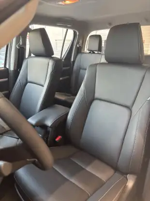 TOYOTA-HILUX-2025
