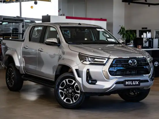 TOYOTA-HILUX-2025
