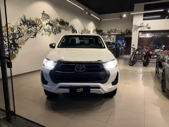 TOYOTA-HILUX-2.8 D-4D TURBO DIESEL CHASSI 4X4 MANUAL TOYOTA-HILUX-2022