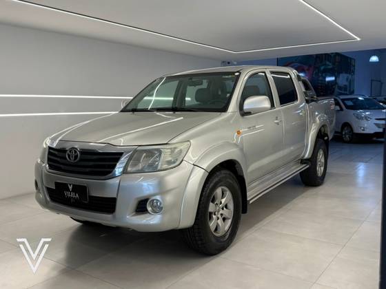 TOYOTA HILUX 2.5 STD 4X4 CD 16V TURBO DIESEL 4P MANUAL