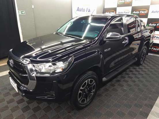 TOYOTA-HILUX-2.8 D-4D TURBO DIESEL CD GR-S 4X4 AUTOMÁTICO TOYOTA-HILUX-2022