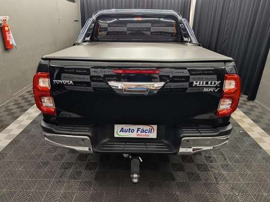 TOYOTA-HILUX-2.8 D-4D TURBO DIESEL CD GR-S 4X4 AUTOMÁTICO TOYOTA-HILUX-2022