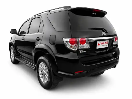 TOYOTA-HILUX SW4-3.0 SRV 4X4 7 LUGARES 16V TURBO INTERCOOLER DIESEL 4P AUTOMÁTICO TOYOTA-HILUX SW4-2013