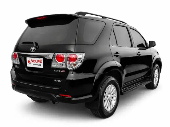 TOYOTA-HILUX SW4-3.0 SRV 4X4 7 LUGARES 16V TURBO INTERCOOLER DIESEL 4P AUTOMÁTICO TOYOTA-HILUX SW4-2013