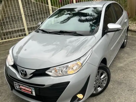 TOYOTA-YARIS-1.5 16V FLEX SEDAN XL PLUS TECH MULTIDRIVE TOYOTA-YARIS-2019