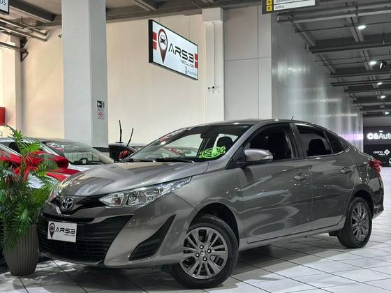 TOYOTA YARIS 1.5 16V FLEX SEDAN XLS CONNECT MULTIDRIVE