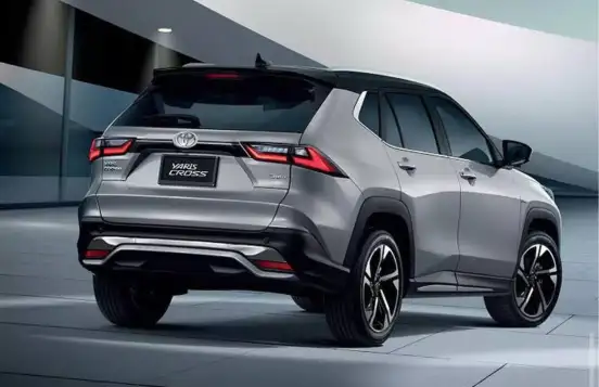 TOYOTA-YARIS CROSS-2025
