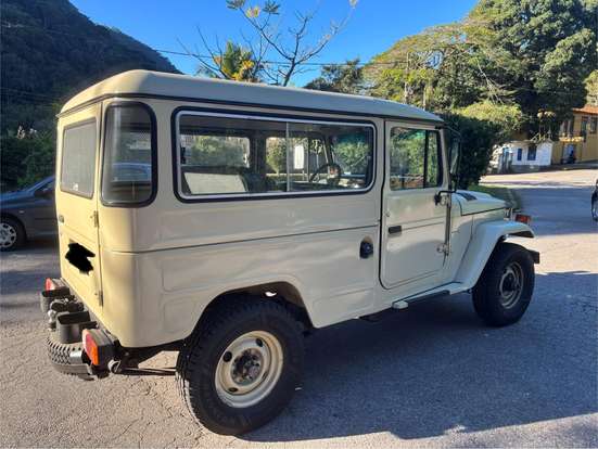 TOYOTA-BANDEIRANTE-1990