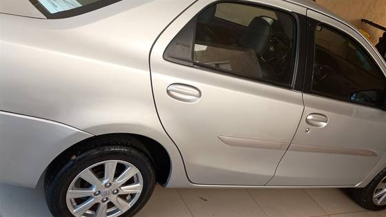 TOYOTA ETIOS 1.5 XLS SEDAN 16V FLEX 4P AUTOMÁTICO