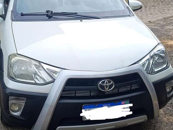 TOYOTA-ETIOS-1.5 XS 16V FLEX 4P MANUAL TOYOTA-ETIOS-2015