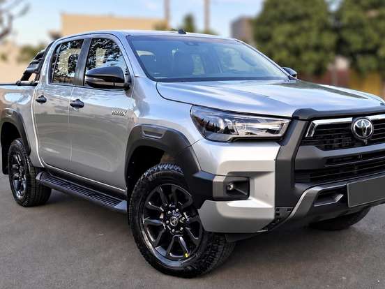 TOYOTA-HILUX-2.8 D-4D TURBO DIESEL CD CONQUEST 4X4 AUTOMÁTICO TOYOTA-HILUX-2022