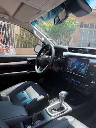 TOYOTA-HILUX-2025