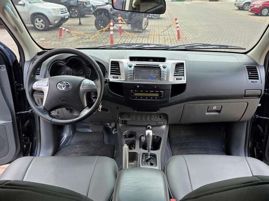 TOYOTA-HILUX-3.0 SRV 4X4 CD 16V TURBO INTERCOOLER DIESEL 4P AUTOMÁTICO TOYOTA-HILUX-2015