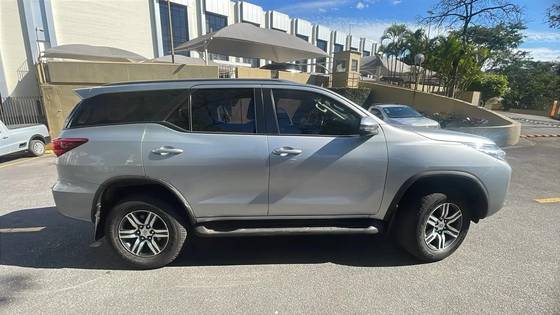 TOYOTA HILUX SW4 2.7 SR 4X2 16V FLEX 4P AUTOMÁTICO