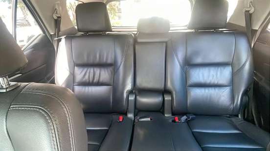 TOYOTA-HILUX SW4-2019