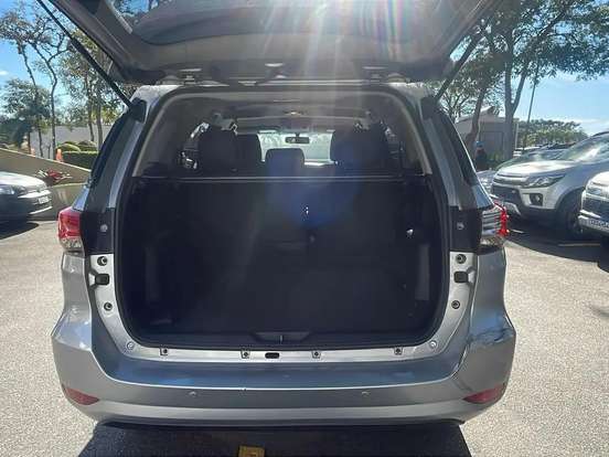 TOYOTA-HILUX SW4-2.7 SR 4X2 16V FLEX 4P AUTOMÁTICO TOYOTA-HILUX SW4-2019