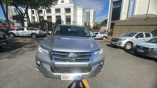 TOYOTA-HILUX SW4-2019