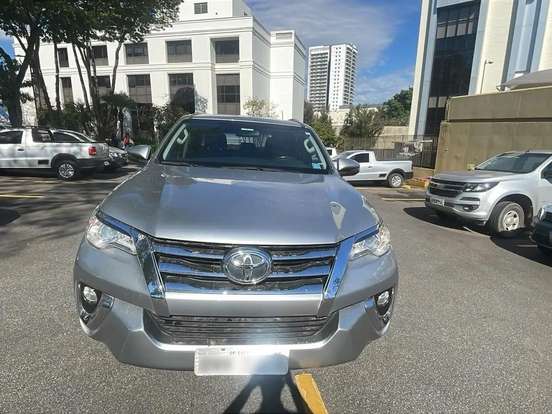 TOYOTA-HILUX SW4-2.7 SR 4X2 16V FLEX 4P AUTOMÁTICO TOYOTA-HILUX SW4-2019