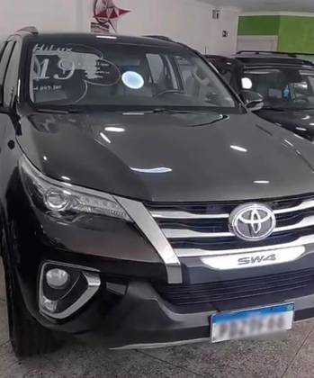 TOYOTA HILUX SW4 2.7 SRV 7 LUGARES 4X2 16V FLEX 4P AUTOMÁTICO