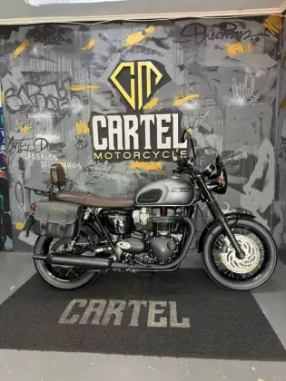 TRIUMPH BONNEVILLE T120 BLACK 1200 