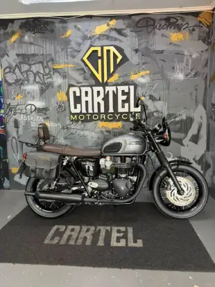 TRIUMPH-BONNEVILLE T120 BLACK 1200-2024