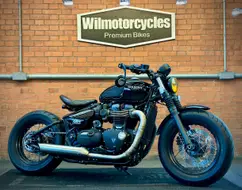 TRIUMPH BONNEVILLE BOBBER 1200 TRIUMPH BONNEVILLE BOBBER 1200