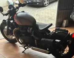 TRIUMPH BONNEVILLE BOBBER 1200 TRIUMPH BONNEVILLE BOBBER 1200
