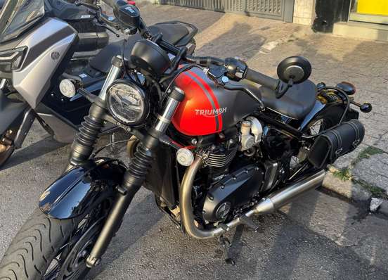 TRIUMPH-BONNEVILLE BOBBER 1200-2025
