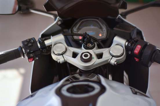 TRIUMPH-DAYTONA 660-2025