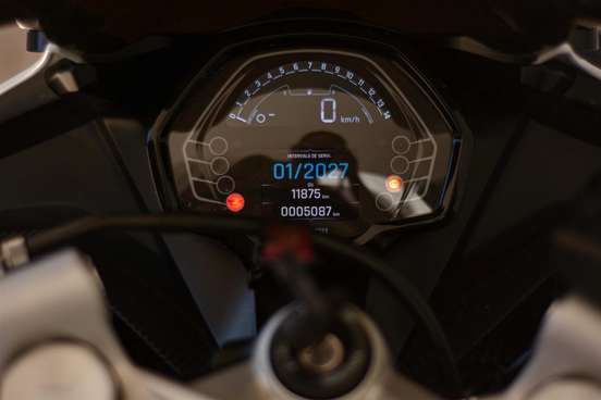 TRIUMPH-DAYTONA 660-2025