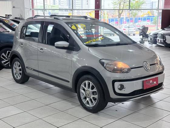 VOLKSWAGEN CROSS UP 1.0 MPI 12V FLEX 4P AUTOMATIZADO